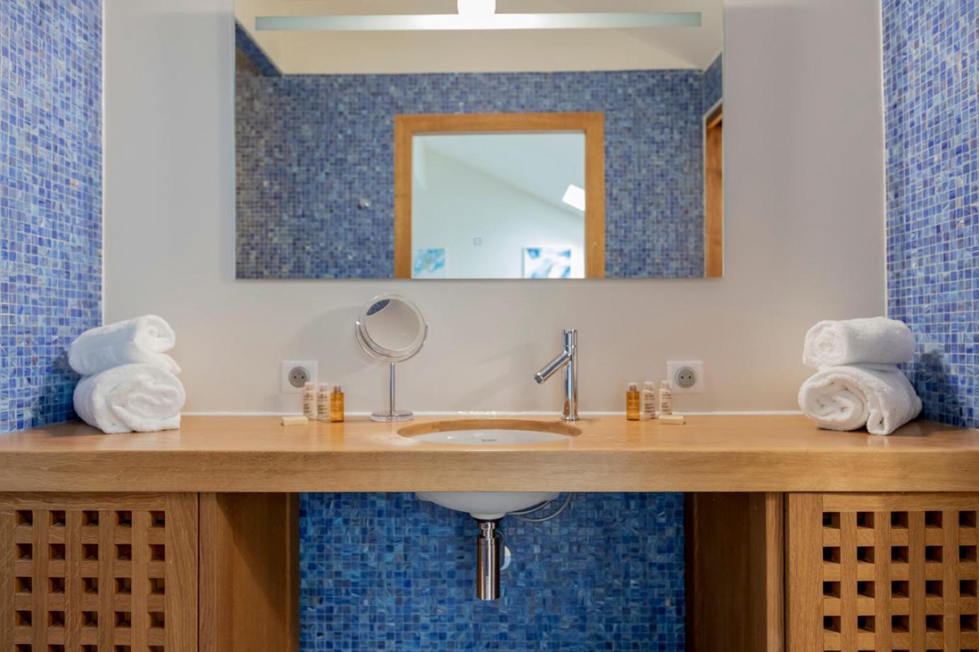 Residence Les Suites Du Port - By Le Saint Ferdinand Arcachon Ngoại thất bức ảnh