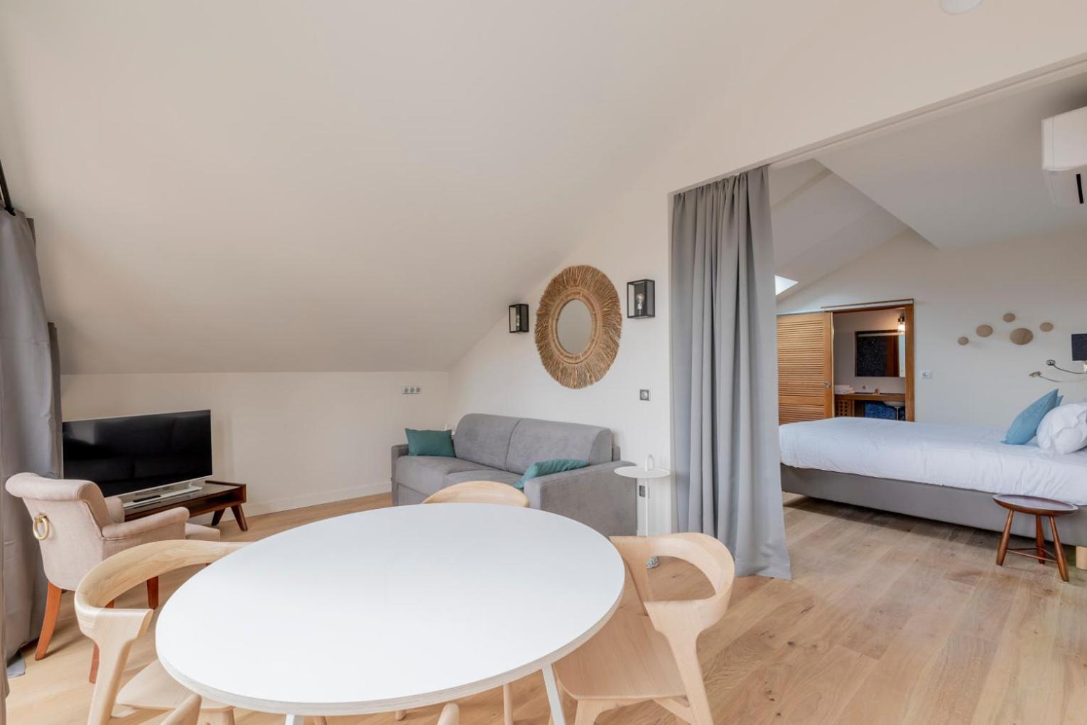 Residence Les Suites Du Port - By Le Saint Ferdinand Arcachon Ngoại thất bức ảnh