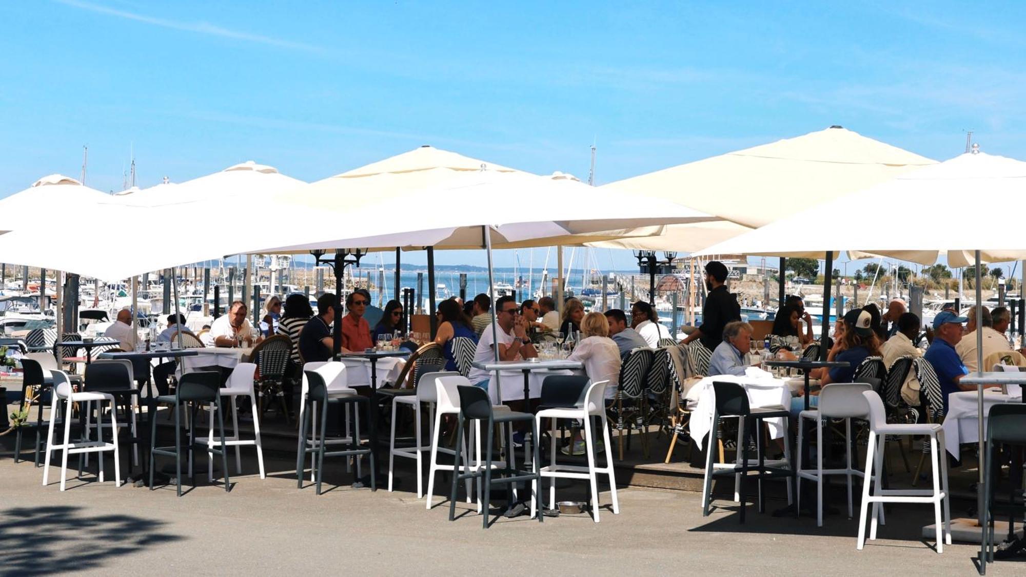 Residence Les Suites Du Port - By Le Saint Ferdinand Arcachon Ngoại thất bức ảnh